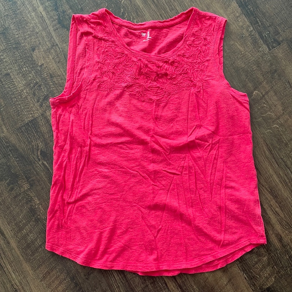 GAP Womens pink shirt